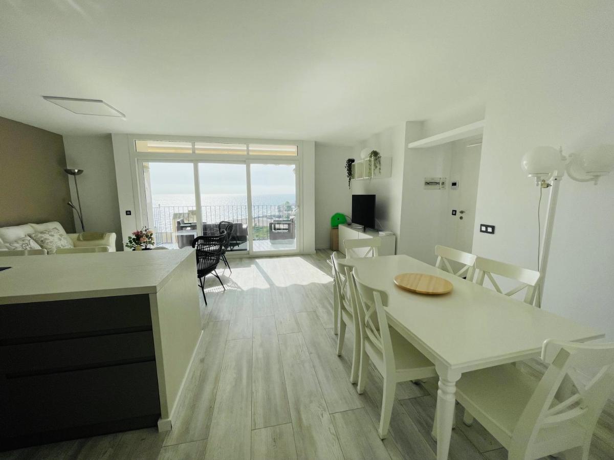 La Marina2 Seaview With Amazing Terrace Daire Sitges Dış mekan fotoğraf